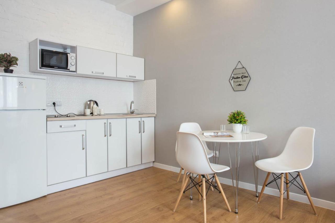 Lux Near Metro Yaroslava Mudroho, Universytet - Chernyshevska Str 95-4 *